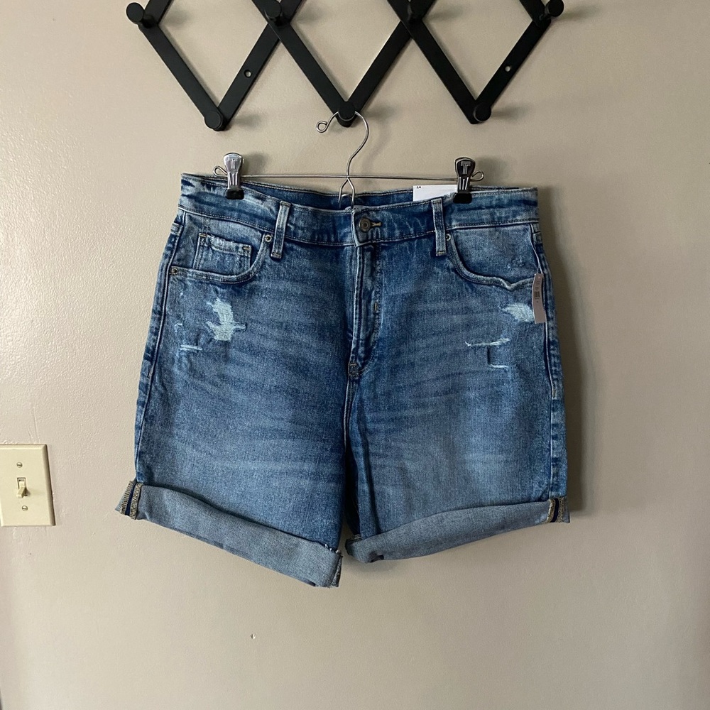 Old navy 7 inch inseam shorts